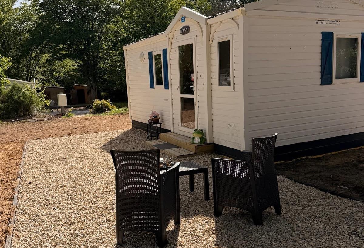 Une terrasse pour soi, à l'ombre des arbres